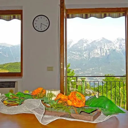 Casa Elisa Balcony By Gardadomusmea